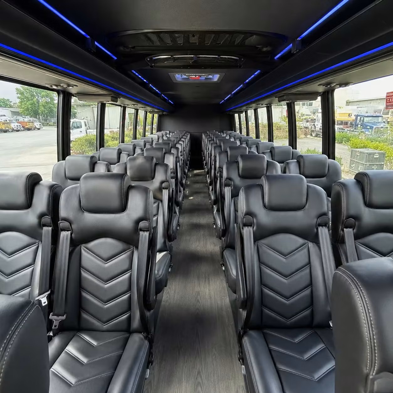 charterbusrentalanchorageak com puts anchorage field trip buses minibuses and charter buses all in one place